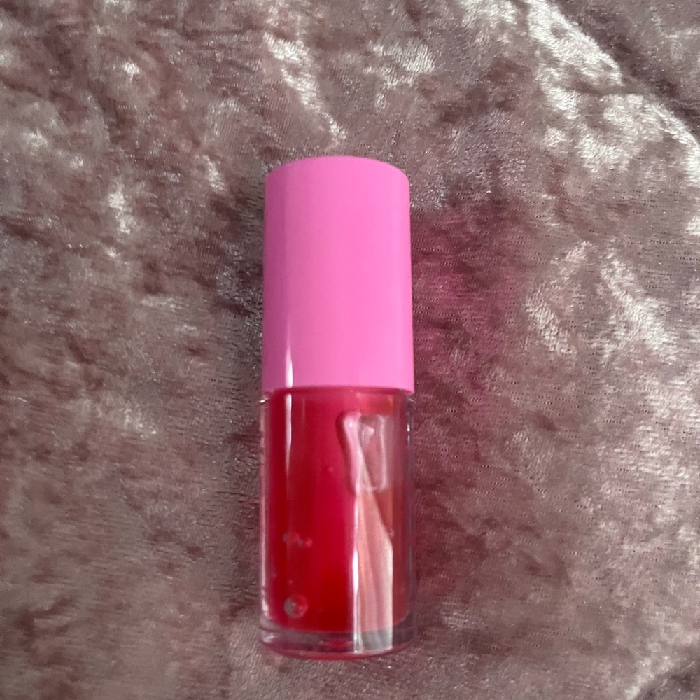Too faced jelly kissing gloss